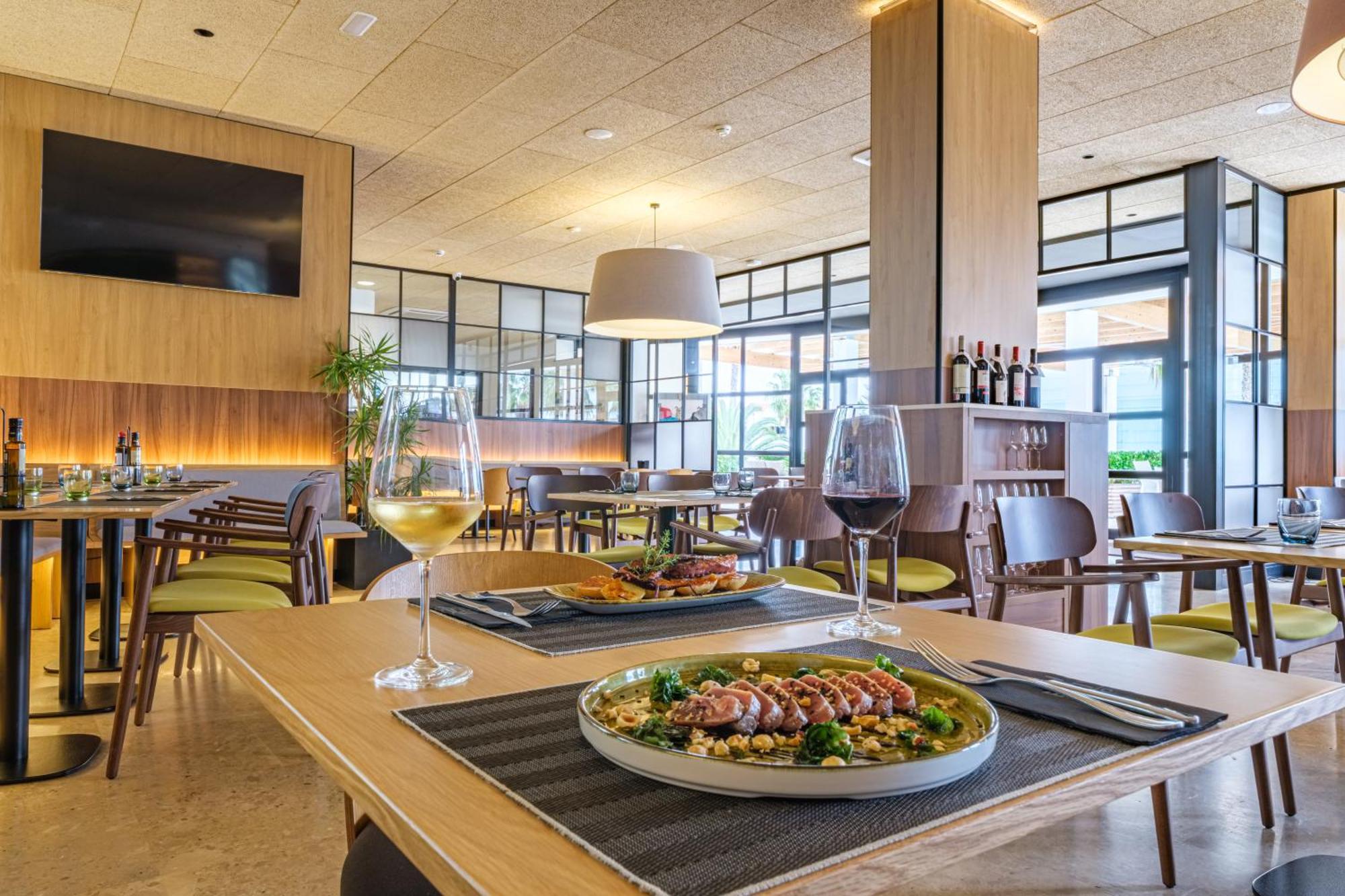 Apartamentos Estival Park La Pineda Eksteriør bilde